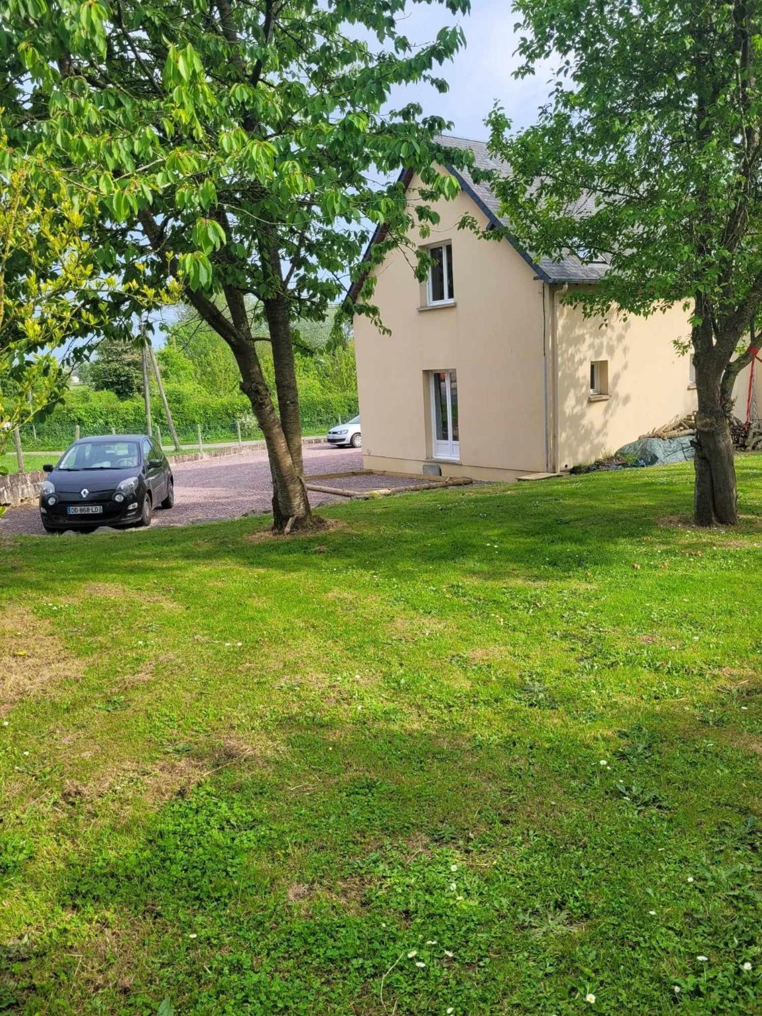 L Etablissement Gold Beach Propose 1 Hebergement , Maison 80M2 Avec Terrain 500M2, Parking Prive A 4 Min Du Port Artificiel D Arromanches, Services Accueil Personnalise, Lits Faits, Serviettes, Menage, Netflix, Wifi Ryes Экстерьер фото